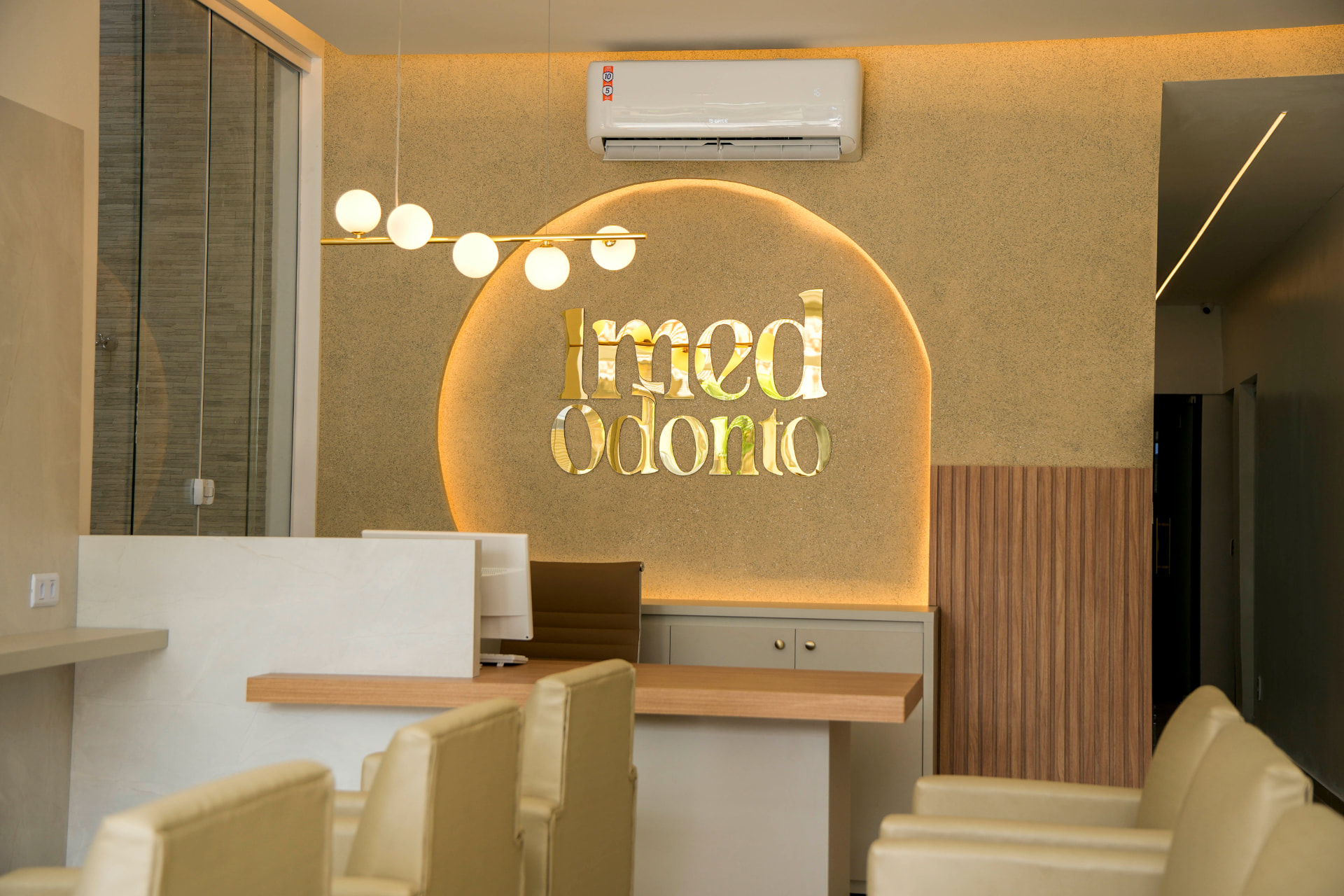 Recepção da clínica Imed Odonto em São Luís